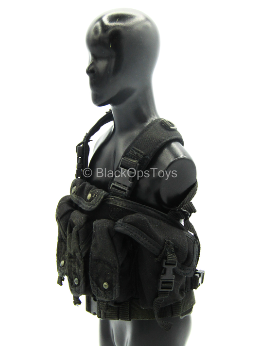 Polar Mountain Striker - Weathered Black Chest Rig