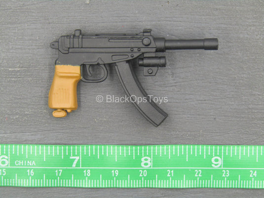 Cool Girl Vol 3 - Skorpion Submachine Gun