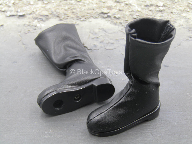 Load image into Gallery viewer, Cool Girl Vol 3 - Female Black Leather Like Boots
