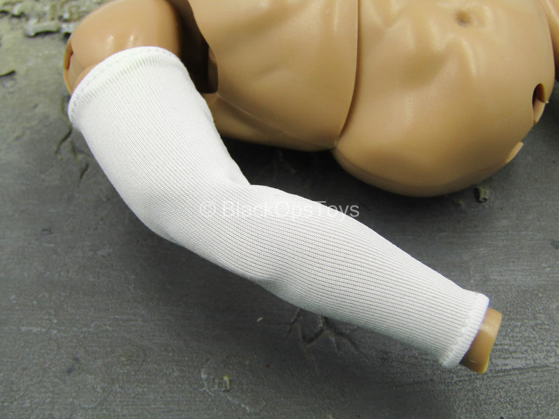 Load image into Gallery viewer, Los Angeles Lakers - LeBron James - Arm Sleeve
