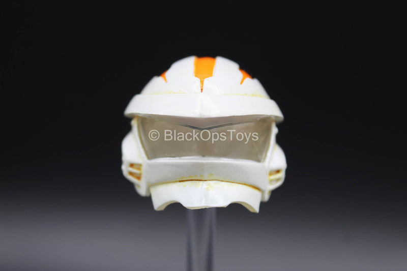 Load image into Gallery viewer, Zero Metal Chronicle - Falcon Z1 - White &amp; Orange Helmet
