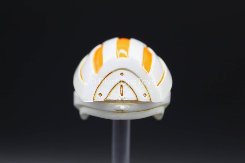 Load image into Gallery viewer, Zero Metal Chronicle - Falcon Z1 - White &amp; Orange Helmet
