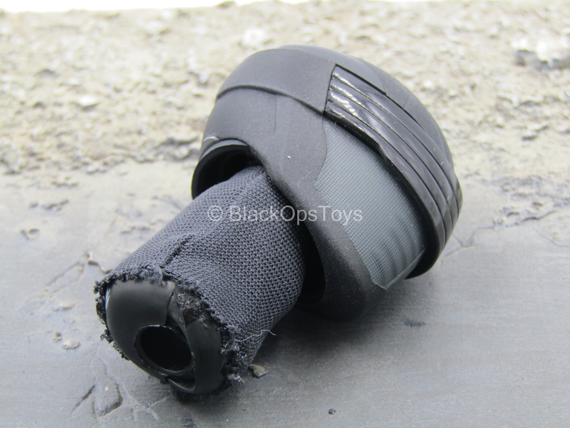 Load image into Gallery viewer, GI JOE - Snake Eyes - Masked Head Sculpt w/Neck Peg
