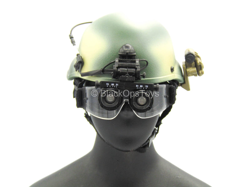 Load image into Gallery viewer, SFOD-D Team Leader - Camo Helmet w/NVG &amp; Goggles Set
