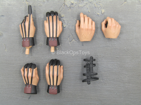 Avengers - Hawkeye - Male Bow Holding Hand Set