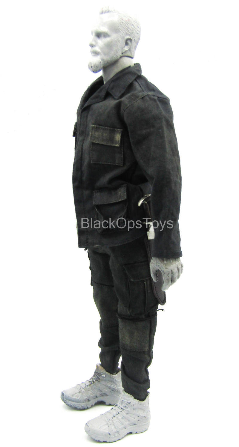 Load image into Gallery viewer, Rambo III - Black Weathered Combat Uniform w/Bowie Knife
