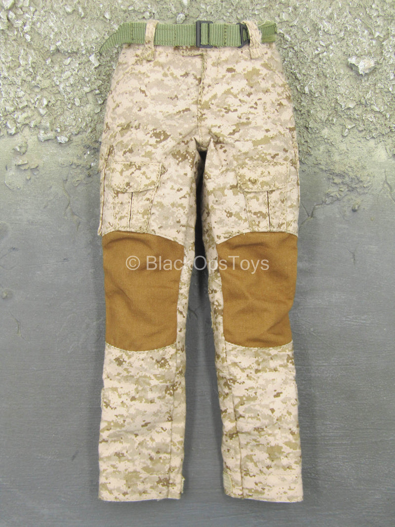 Load image into Gallery viewer, SMU Frozen Night Assault - AOR1 Combat Pants w/Green Belt

