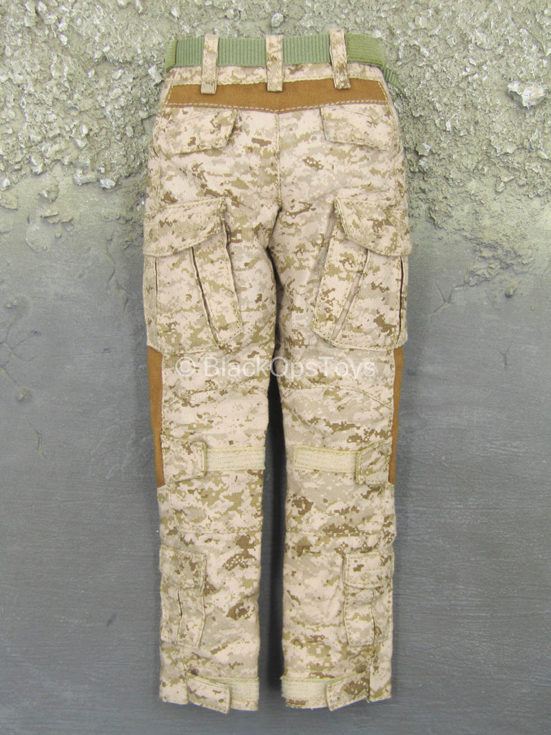 Load image into Gallery viewer, SMU Frozen Night Assault - AOR1 Combat Pants w/Green Belt
