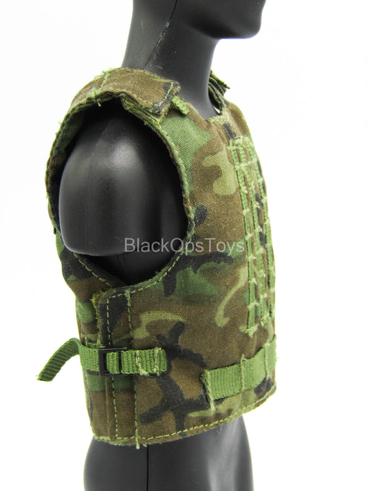 Woodland Combat Plate Carrier MOLLE Vest