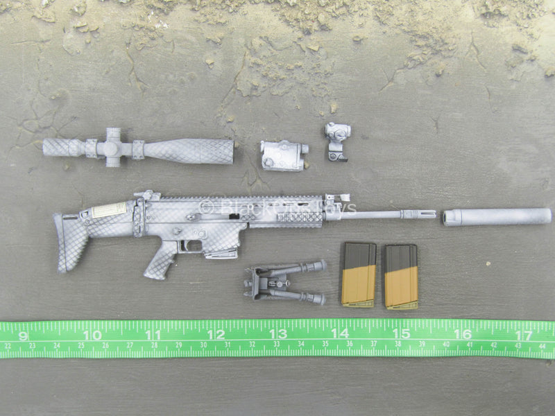 Load image into Gallery viewer, NSW Winter Warfare - FN MK17 SCAR-H w/Attachments (Snow Camo Spray)
