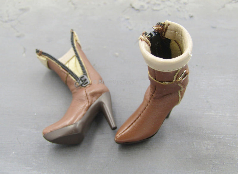 Load image into Gallery viewer, Heart King - Brown High Heeled Boots w/Zip Up Sides (Peg Type)
