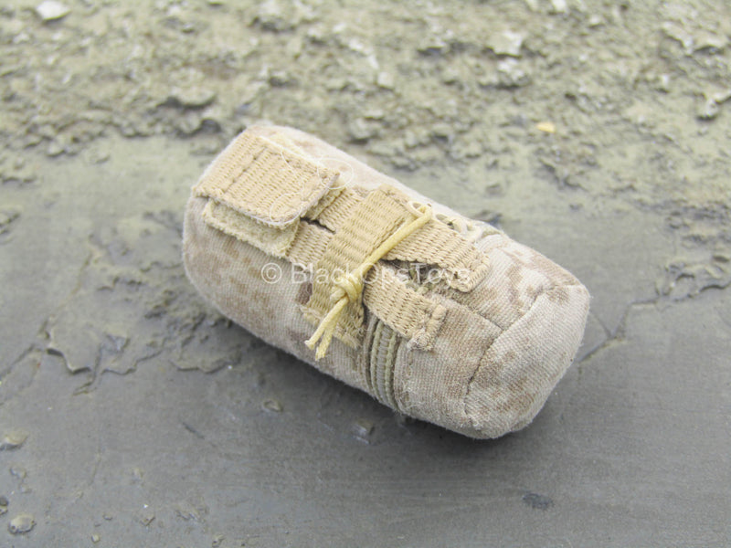Load image into Gallery viewer, NSW Winter Warfare - AOR1 Snow Camo Spray MOLLE Multipurpose Pouch
