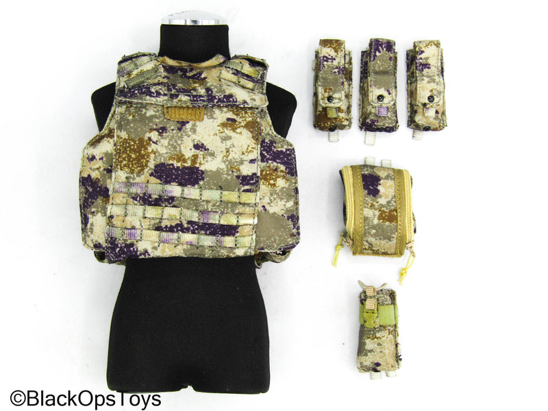 Load image into Gallery viewer, Precision Shooter - Type 07 Pixelated Combat Vest w/Pouch Set
