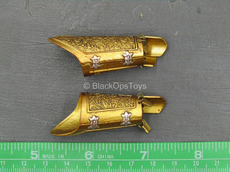 Load image into Gallery viewer, Persian Cavalry - Metal Gold Like Gauntlets

