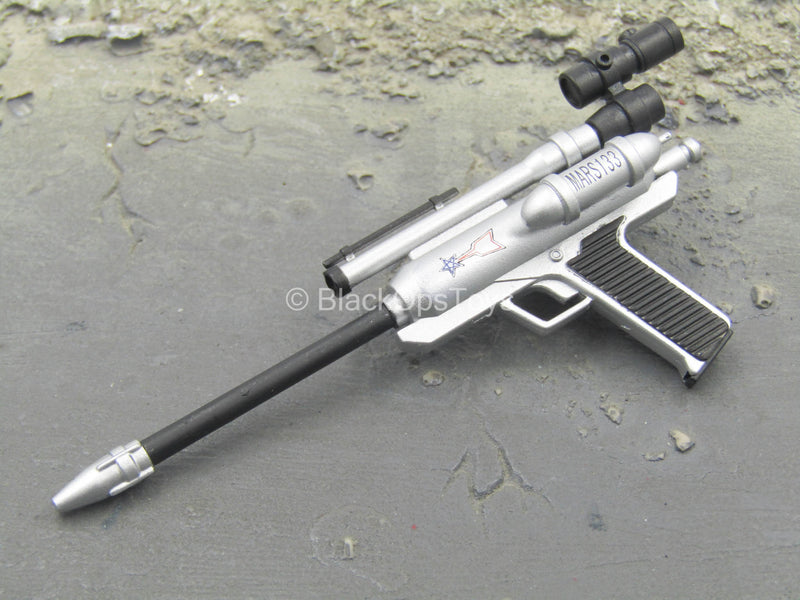 Load image into Gallery viewer, Ultraman - Akiko Fuji - Futuristic Pistol
