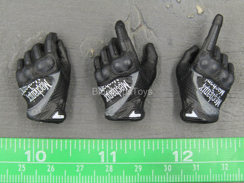 Load image into Gallery viewer, SMU Part XIII Recce Element B - Black Gloved Hand Set
