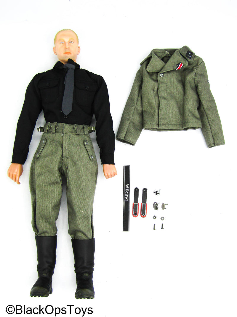 Load image into Gallery viewer, WWII - German StuG Commander - Male Dressed Body w/Jacket &amp; Patches
