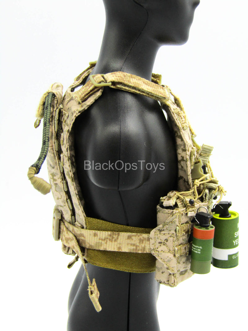 Load image into Gallery viewer, SMU Part XIII Recce Element B - AOR1 Combat Vest w/Grenades *NEW*
