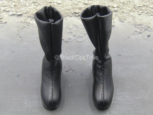 Black Boots w/Pegs (Peg Type)