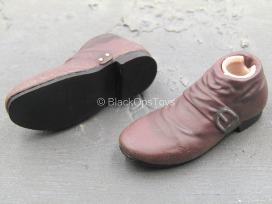 The Devil Hunter - Brown Shoes (Peg Type)