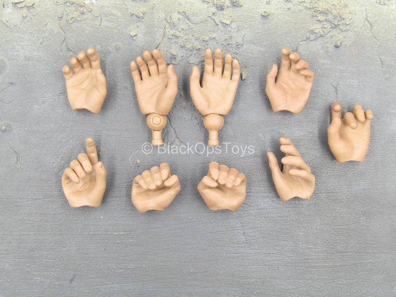 Load image into Gallery viewer, Middle-Aged Spider-Man - Male Hand Set
