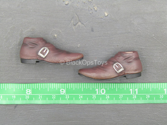 The Devil Hunter - Brown Shoes (Peg Type)