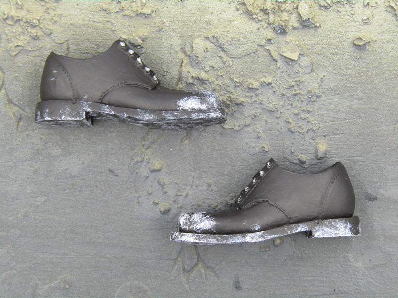 Load image into Gallery viewer, THE BUTCHER II - Scuffed Black Shoes (Peg Type)
