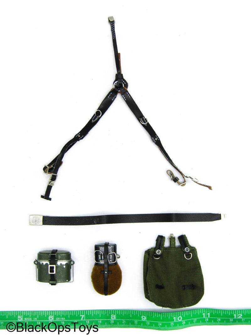 Load image into Gallery viewer, WWII - German Volksgrenadier - Black Belt w/Suspenders &amp; Pouches
