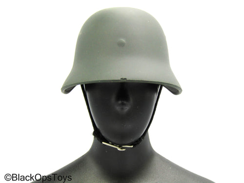 WWII - German Gebirgs Division - Green Helmet