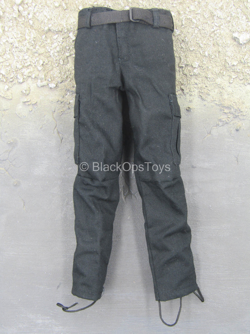 Load image into Gallery viewer, Chinese People&#39;s Armed Police - Black Uniform Set
