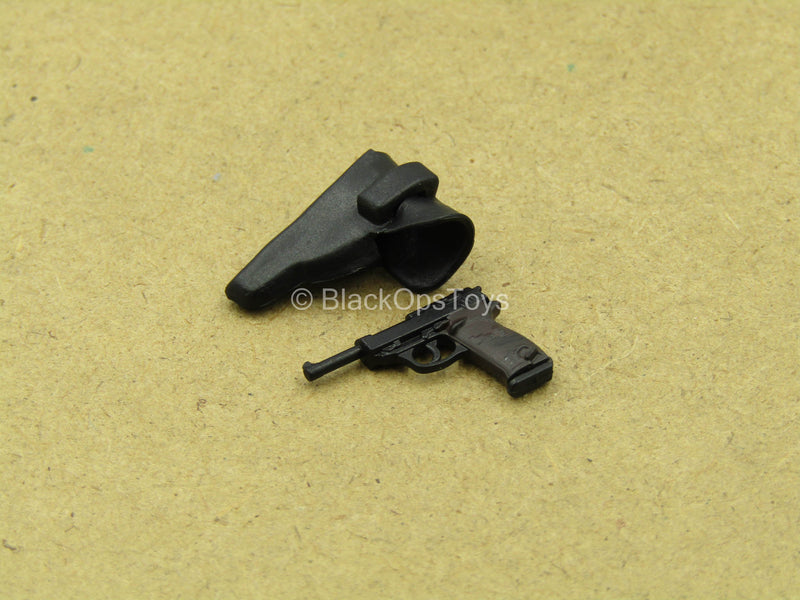 Load image into Gallery viewer, 1/12 - WWII German - Walther P38 Pistol w/Sheath
