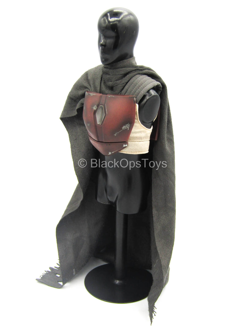 Load image into Gallery viewer, Star Wars - The Mandalorian - Beskar Chest Armor w/Cape
