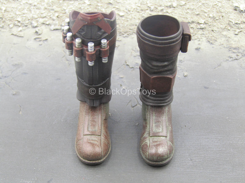 Load image into Gallery viewer, Star Wars - The Mandalorian - Weathered Boots w/Shin Guards (Peg Type)

