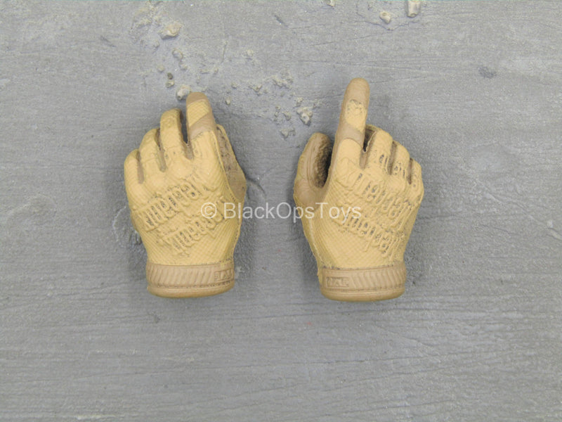 Load image into Gallery viewer, SMU Operator Part X - Brown Gloved Hand Set
