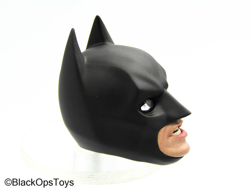 Load image into Gallery viewer, DX Batman - Masked Sonar Head Sculpt w/Extra Mouth &amp; Light Up Eyes
