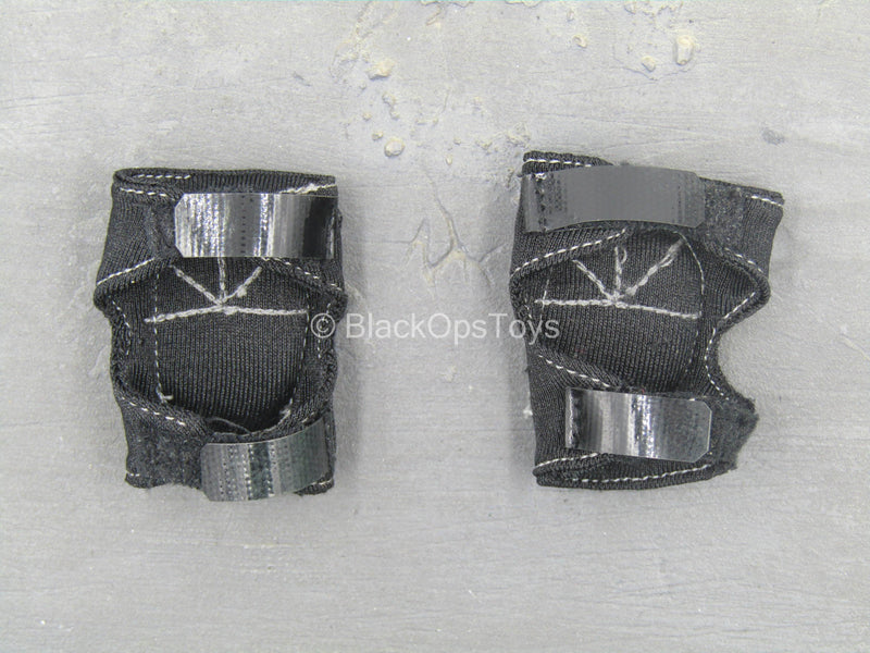 Load image into Gallery viewer, PMC - Operator - Black &amp; Grey Knee Pads
