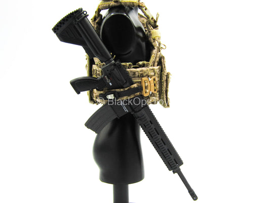 SMU Operator Part X - Weapons Cache