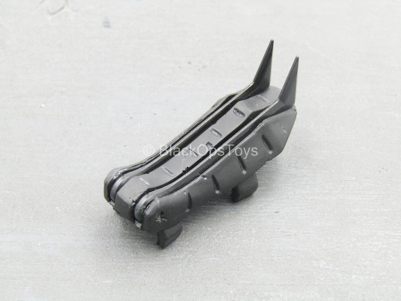 Load image into Gallery viewer, GI JOE - Snake Eyes - Forearm Armor w/Hidden Blades
