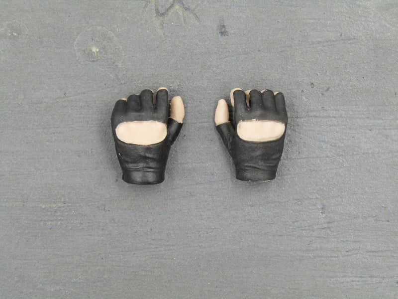 Load image into Gallery viewer, Female Chicken Dinner - Black Gloved Hand Set (x2) Type 1
