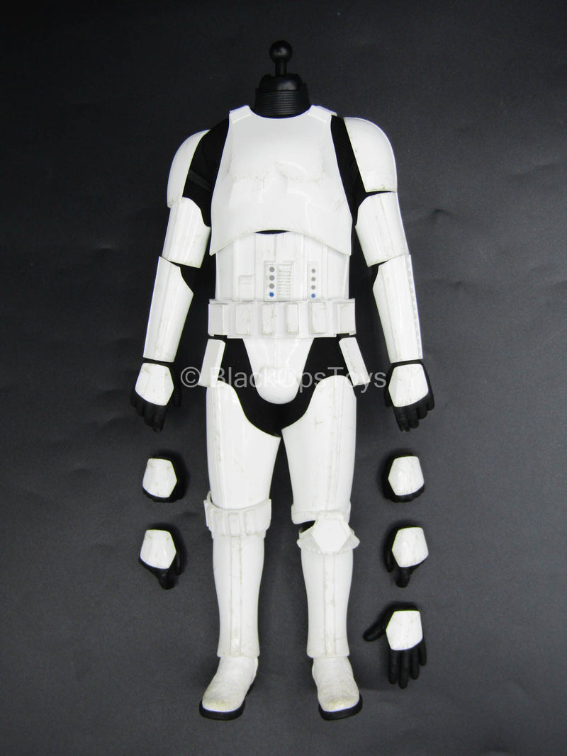 Load image into Gallery viewer, Star Wars Stormtrooper Commander - Weathered Body w/Full Armor Suit
