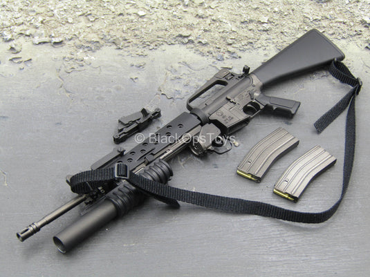 US Marine Gunnery Sergeant Crews - M16 Rifle w/M203 Grenade Launcher