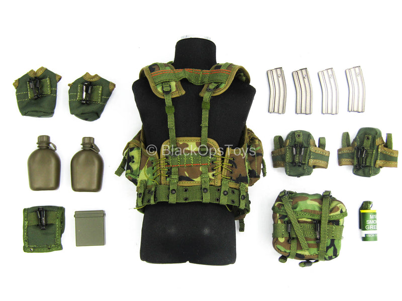 Load image into Gallery viewer, US Marine Gunnery Sergeant Crews - Woodland Combat Vest

