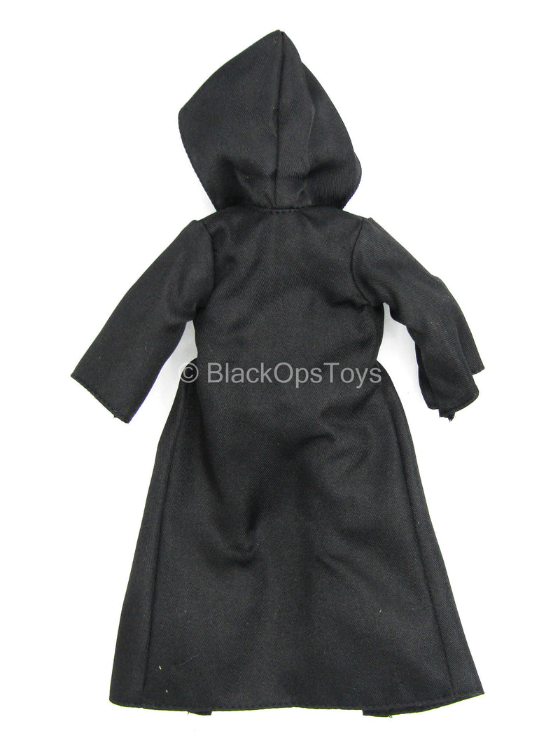 Load image into Gallery viewer, Harry Potter - Male Gryffindor Robe
