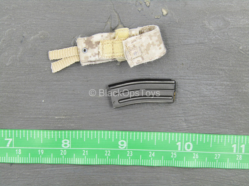 Load image into Gallery viewer, NSW Winter Warfare - AOR1 Snow Camo MOLLE Mag Pouch w/Magazine
