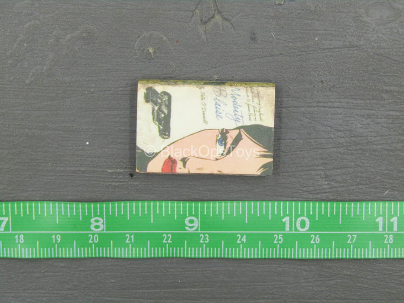 Load image into Gallery viewer, Pulp Fiction - Vincent - Book
