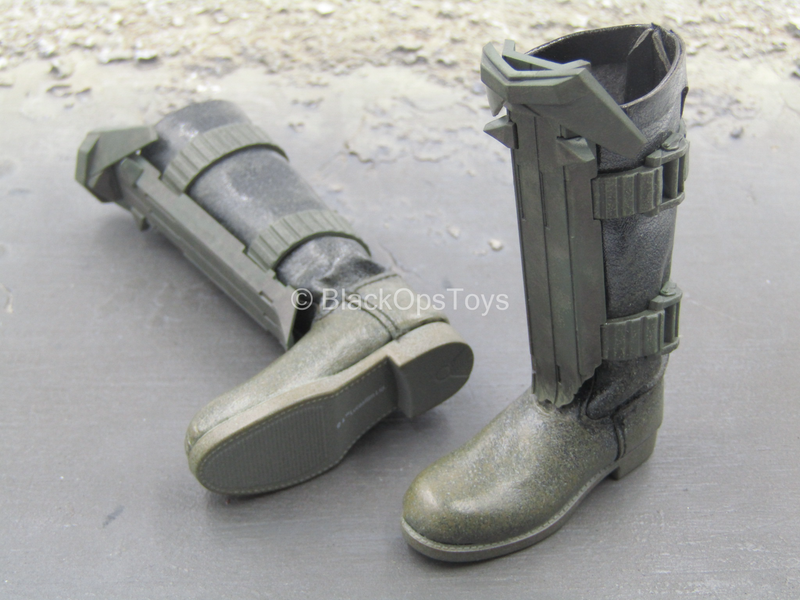 Load image into Gallery viewer, Star Wars - Solo Mudtrooper - Weathered Boots (Peg Type)
