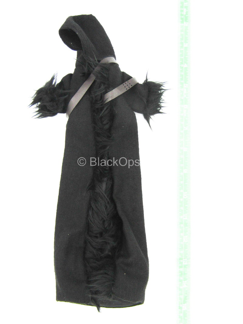 Load image into Gallery viewer, Black Cloak w/Fur
