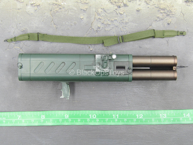 Load image into Gallery viewer, Resident Evil 2 - Leon Kennedy - Anti-Tank Rocket Launcher w/Sling
