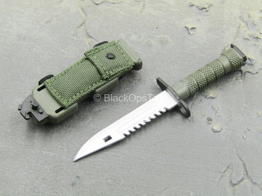 Resident Evil 2 - Leon Kennedy - Combat Knife w/Sheath