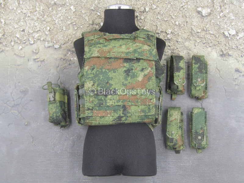 Load image into Gallery viewer, People&#39;s Liberation Army - Type 07 Camo MOLLE Plater Carrier w/Pouches
